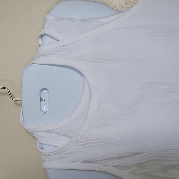 Monroe double strap white tank - Picture 4 of 7